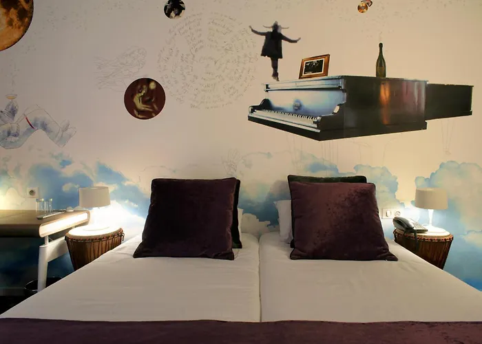 Du Triangle D'OrHotel Pas Cher Paris